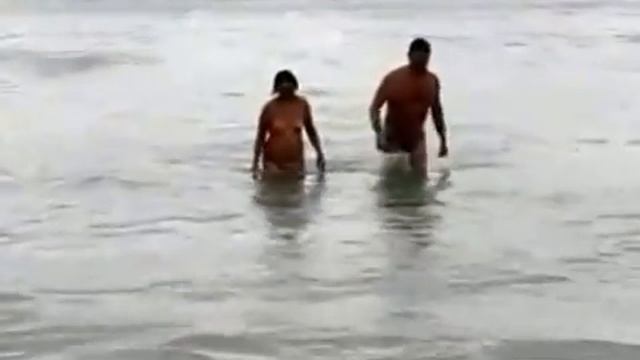 Море в Хайнане, Китай смотреть онлайн