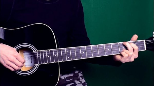 В руках автомат