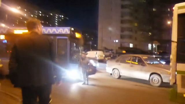 Рейд по разгону таксистов у метро молодежная 9 02 18 смотреть онлайн