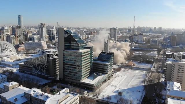 Недостроенной телебашни в Екатеринбурге больше нет. Снос башни смотреть онлайн