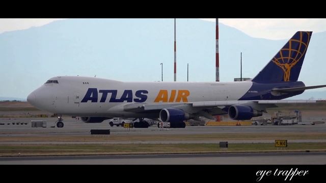 SPECTACULAR Plane Spotting at Vancouver Int'l airport YVR смотреть онлайн