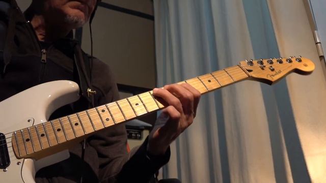 Update Fender Stratocaster / clean sound & distortion смотреть онлайн