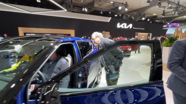 2023 KIA EV6 - FIRST LOOK AROUND (Auto Expo Brussels) смотреть онлайн