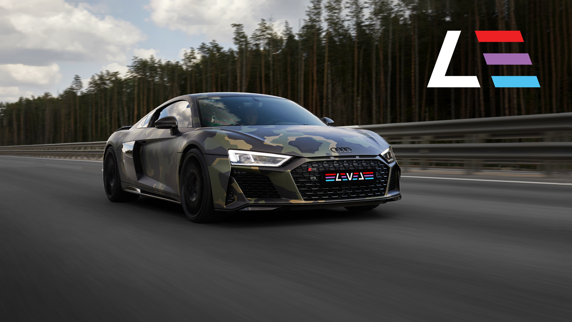 Audi R8 1200+ л.c. на каждый день | Обзор в городе проекта V10 Twin Turbo смотреть онлайн