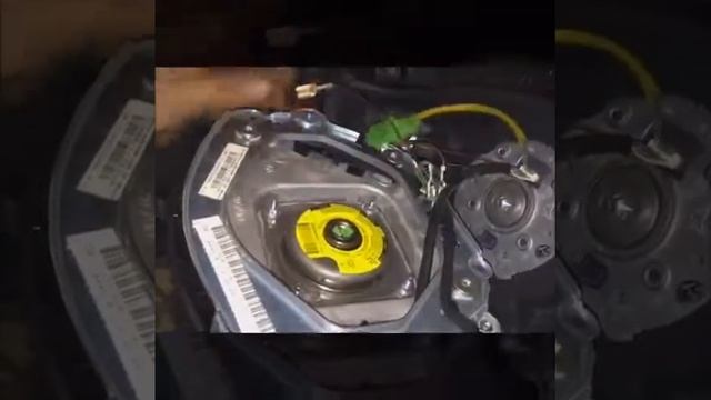 Ako rozobrať volant / airbag MERCEDES BENZ VITO VIANO w639 смотреть онлайн