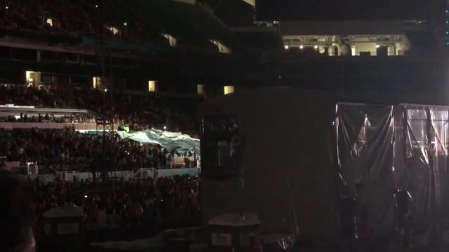 U2 - Miss Sarajevo (Live in Miami, FL 2017-06-11) смотреть онлайн