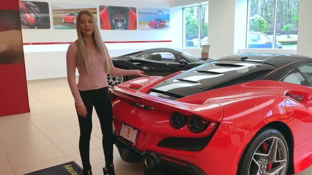 Introducing the Ferrari F8 Tributo смотреть онлайн