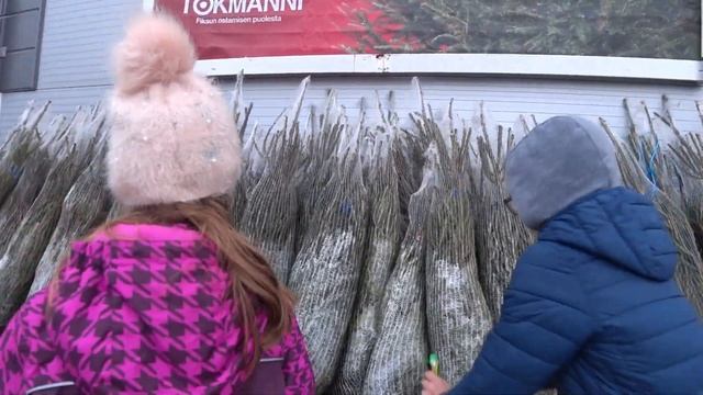 Магазинный день, КАКАЯ ОДЕЖДА ВСЕГДА НУЖНА детям смотреть онлайн