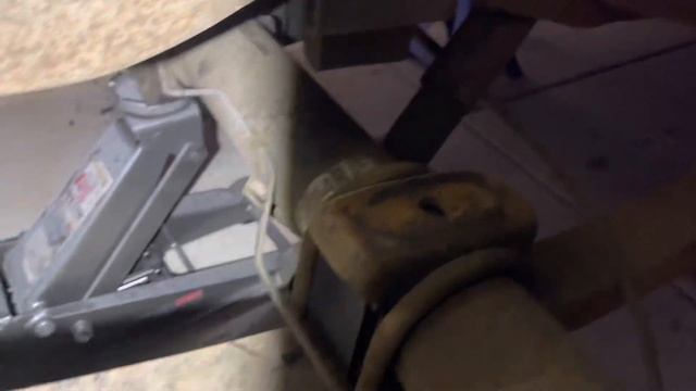 Modificamos Suspensión Trasera 5” de Foringa 1994 Ford F-150, Quedó Tumbadona Foringas Perras смотреть онлайн