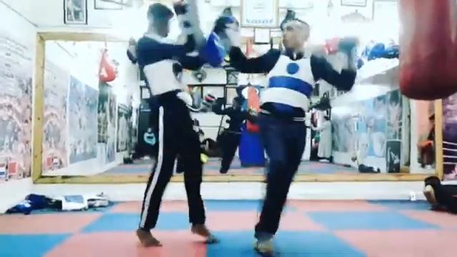 Mahdi ahmine 54kg tay bouxing смотреть онлайн
