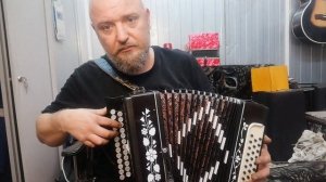 Как играть на гармошке РОВНО!