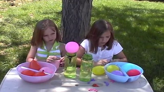 Fun Party Game for Kids - Water Balloon Race - Birthday Party Game смотреть онлайн