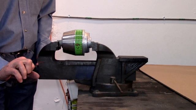Release a Stuck Clutch From a BCS Two-Wheel Tractor смотреть онлайн