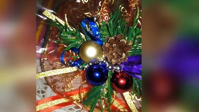 новогодняя бутоньерка на руку смотреть онлайн