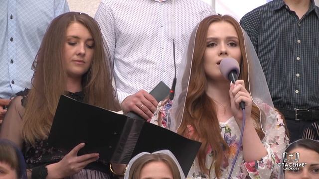 Как тихий голос в тишине ласкает слух / Стихотворение смотреть онлайн
