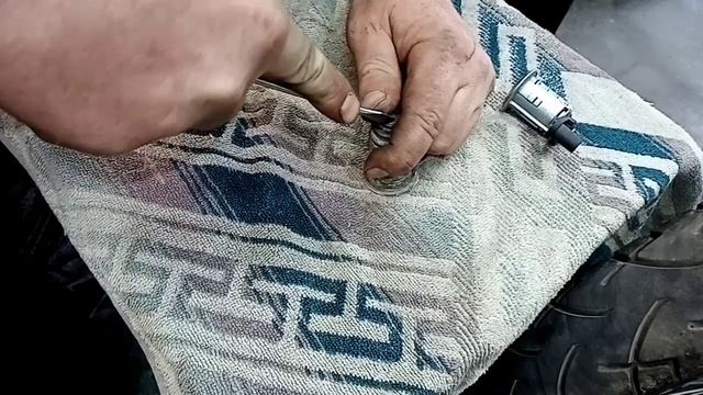 Личинки дверей Рено симбол, клио. Аналог с Авито как заставить работать? смотреть онлайн