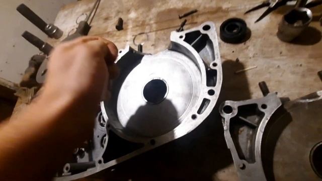 начал сборку мотора иж планета 4