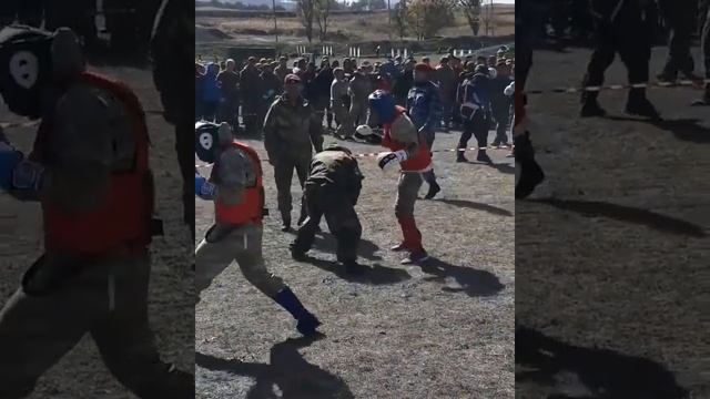 КРАПОВЫЙ БЕРЕТ! ТАК ОТБИВАЛИ РАНЬШЕ! смотреть онлайн