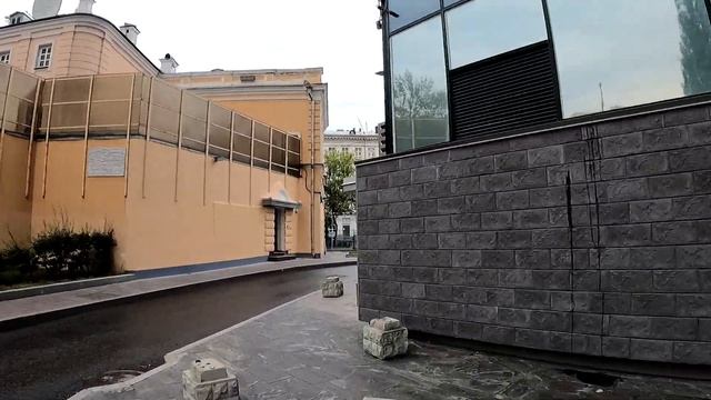 Moscow summer. A walk through the one of the most expensive district of Moscow. смотреть онлайн