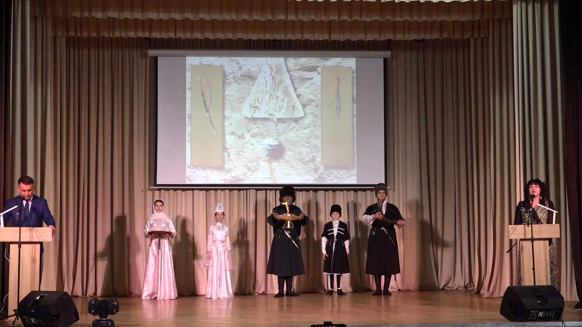 Открытие Года семьи в Шовгеновском районе смотреть онлайн