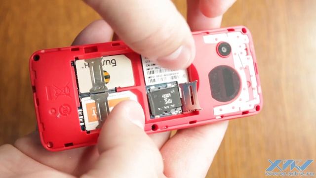 Как вставить SIM-карту в Philips Xenium E103 (XDRV.RU) смотреть онлайн