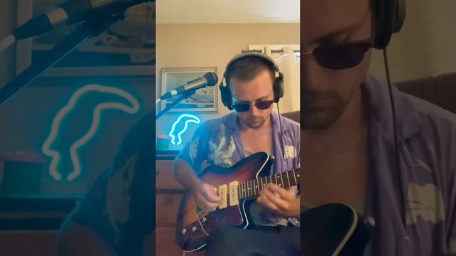 HAWAIIAN TEE VIBE GUITAR SOLO🌺#originalsong #guitarsolo #surfrock #songwriter #hawaiianguitar смотреть онлайн