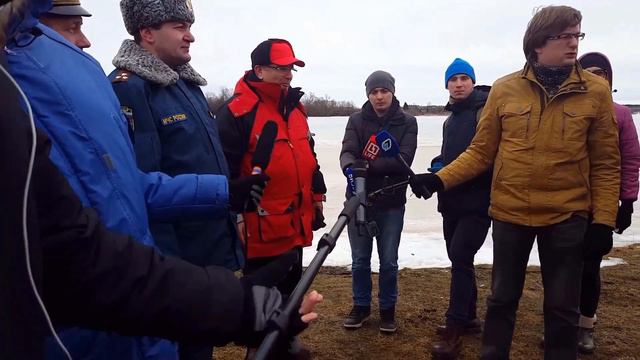 Подрыв льда в устье реки Сясь смотреть онлайн