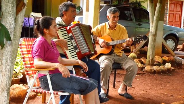 Goyo su Esposa y Pablo Gomez Pereira alabando a Dios смотреть онлайн