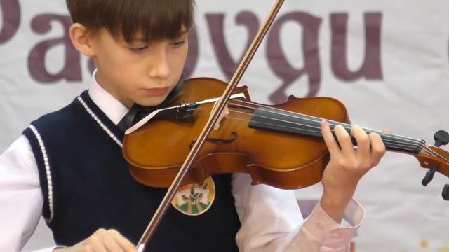 Кожух Игорь. К.Сен-Санс "Лебедь" смотреть онлайн