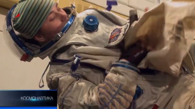 Падение по «кривой Кеплера» смотреть онлайн