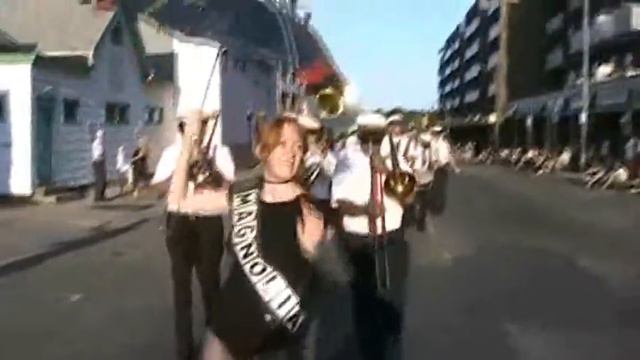 Magnolia Brass Band You Are My Sunshine смотреть онлайн