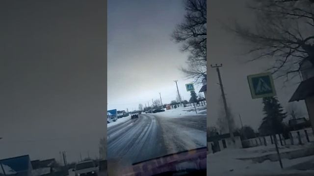 Утром горит, а ночью регулярно отключают уличное освещение в ПГТ Карла Либкнехта Курч. Рай. Курс.об смотреть онлайн