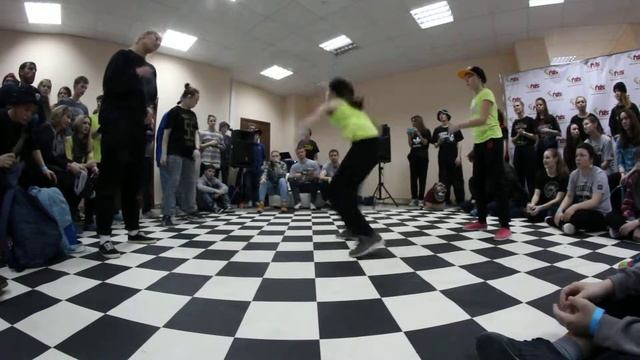 HIP-HOP BEG 2x2- ??? VS ??? - 4QUARTERS & FDS ANNIVERSARY 5 смотреть онлайн