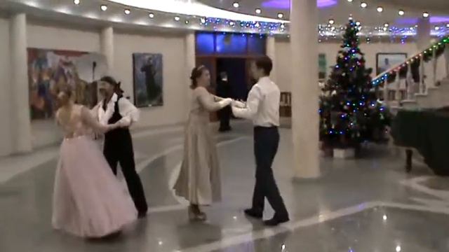Бальный ручеек. Снежный бал в Мраморном зале смотреть онлайн
