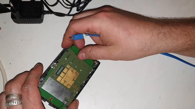 Роутер Мегафон 4G в разборе. Печальная участь смотреть онлайн