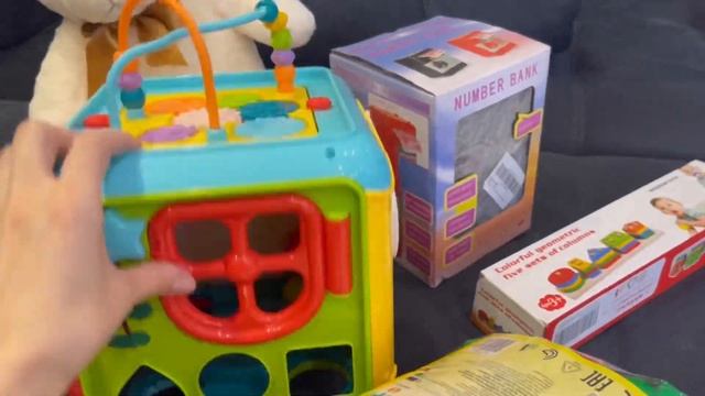 День рождения ! Еве 1 год! Испугалась много народа? Подарки на день рождения! смотреть онлайн