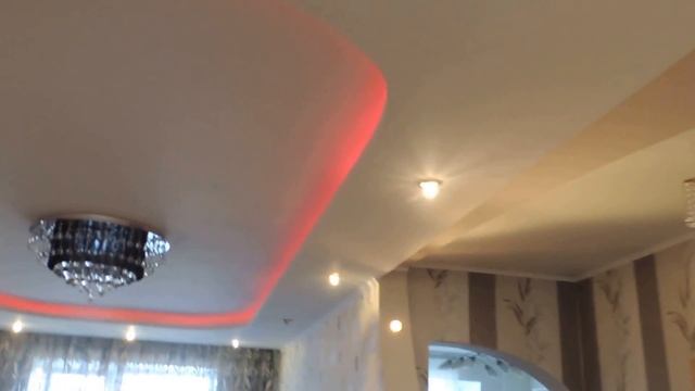 Потолки из гипсокартона с подсветкой и точечными светильники.. смотреть онлайн