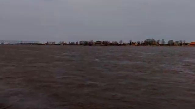 Неман весной, красивый и полноводный! смотреть онлайн