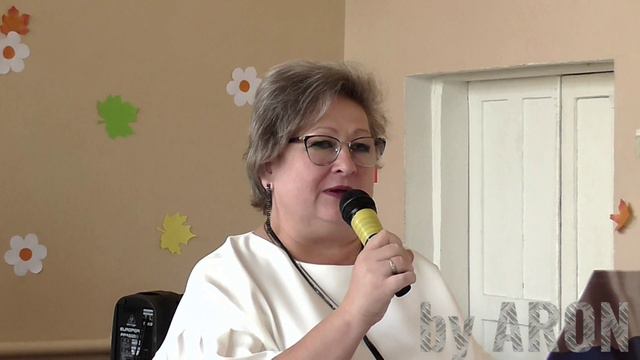 АННА КИРСАНОВА. Начальник отдела образования города на праздничной линейке 2 сентября 2024. Школа 17 смотреть онлайн