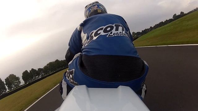 Suzuki Sv 1000s Cadwell Park