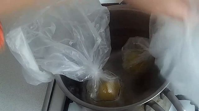 Яйца пашот в пакете. смотреть онлайн