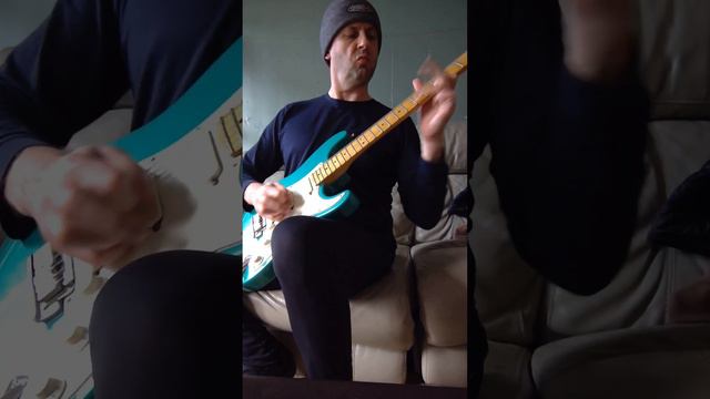 12 Bar blues improvisation 2 #guitar #fender #guitarsolo #jazz #rock #classicrock #blues #guitarsol смотреть онлайн