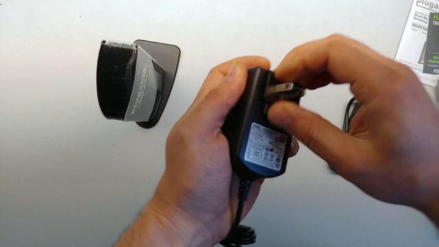 PLUGABLE USB 3.0 UNIVERSAL DOCKING STATION Unboxing смотреть онлайн