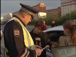 Мотоциклистам -- штраф за отсутствие прав