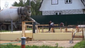 Сколько стоит куб бетона с доставкой? Первый залив бетона в цоколь. Какой класс бетона выбрали