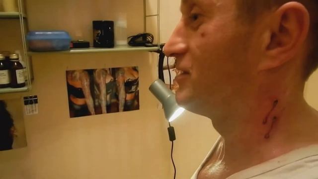 татуировка реализм, укусы вампира, Уфа, мастер Олег Крехов смотреть онлайн