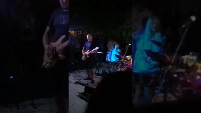 Башмак Великана - Nirvana 'Smells Like Teen Spirit' (Коктебель 26.07.2019) смотреть онлайн