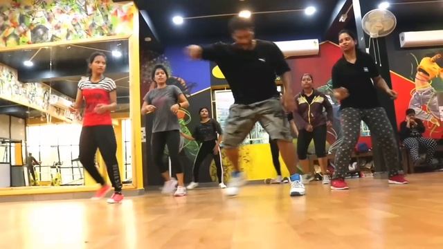NON STOP AEROBICS || DANCE FITNESS || SALMAN KHAN MASHUP || HIGH ON ZUMBA| смотреть онлайн