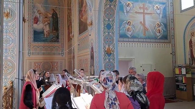 Исполла. Тропари по входе. смотреть онлайн