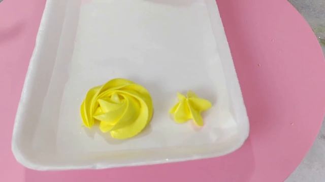 Flores de Glacê Real no Ponto Certo para Decorar Docinho e Bolos para Festas смотреть онлайн